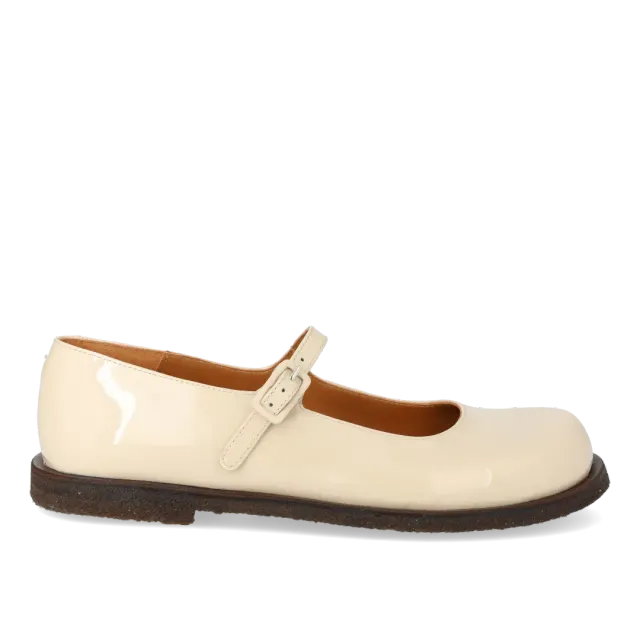 Angulus ballerine cuir large semelle crêpe